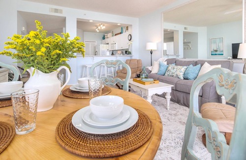 Fort Walton Beach Condo | Direct Beach Front, Free Beach Service, Exceptionally Clean, Amazing Reviews!