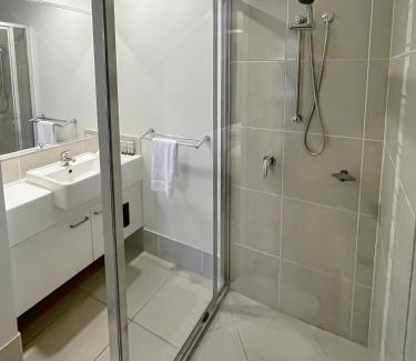 Emerald Apartment | Direct Collective - Villas on Rivergum