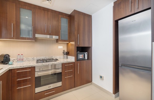 Madinat Zayed Apartment | Direct Dubai Mall Access Downtown Boulev