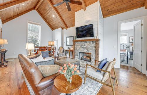 Bear Lake Reserve House | Direct Lake Access and Fire Pit Tuckasegee Cottage!