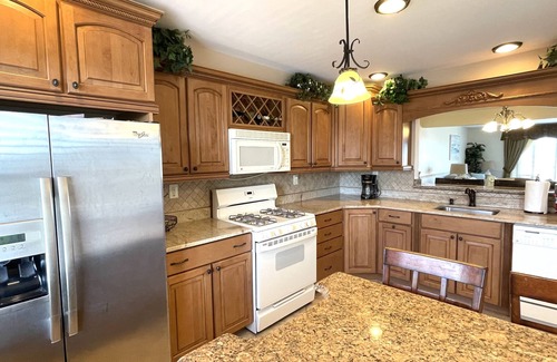 Mantoloking House | DIRECT OCEANFRONT TOWNHOUSE ON PRIVATE BEACH -MANTOLOKING