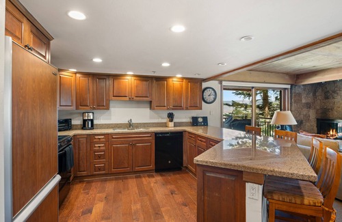 Snowmass Village Condo | Direct Ski-in/Ski-out Stonebridge Condo 600 2 Bedrm Den 3 BA/Pet friendly-see desc