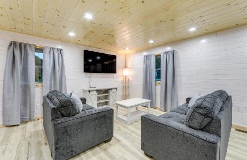 Lyons Falls House | Direct Trail Access Lyons Falls Getaway with Views!