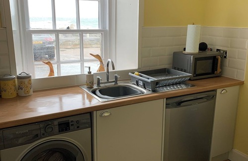 Whitehills House | Directly overlooking the moray Firth with uninterrupted sea views pet friendly