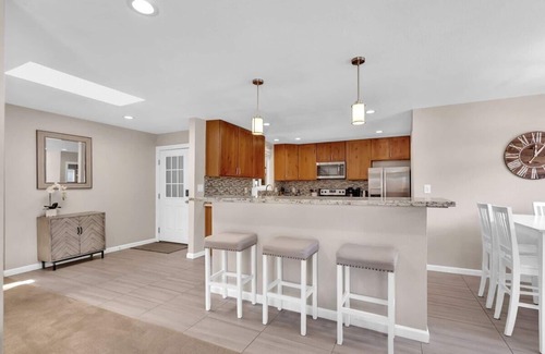 West University House | *Discount* Reno Retreat~UNR~Family~Downtown~Shops