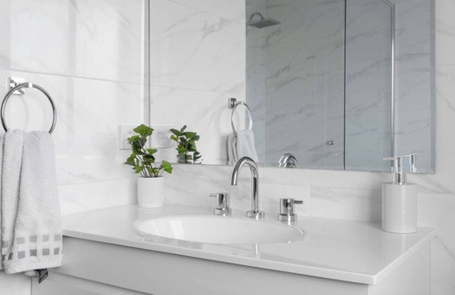 Bella Vista House | Discover a World of Comfort and Convenience in Our Independent Home!