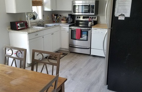 Clinton House | Discover Clinton charm, near premium outlet shopping and private beaches