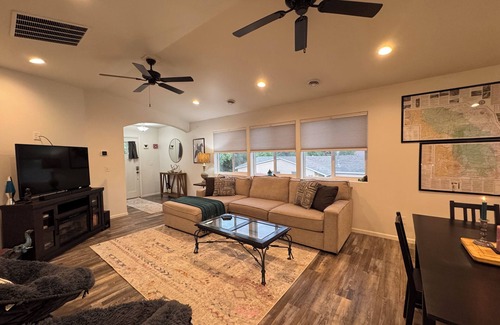 Sheridan Apartment | Discover our inviting 3-bdrm, 2-bathroom home, ideally situated near fairgrounds, hospital, VA, & downtown Sheridan. This newer-built residence offers all the comforts & conveniences you need for a pleasant stay, making it perfect for longer stays.