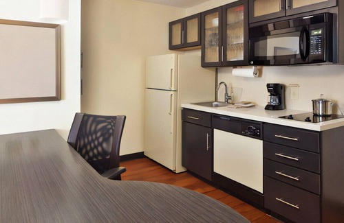 Huntsville House | Discover Perfect Oasis Here! Ideal for Couple