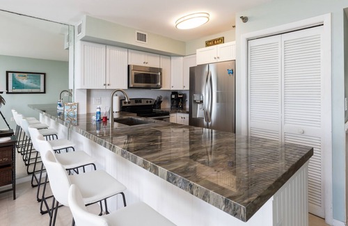 Tavernier Condo | Discover Tavernier's Charm [ Ocean Pointe 4315 ]