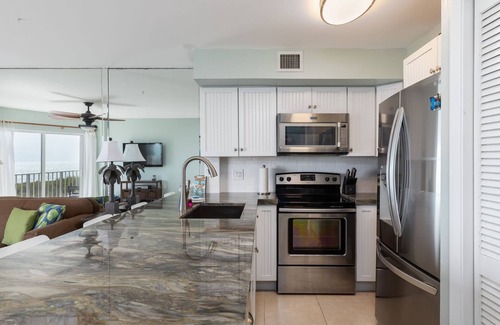 Tavernier Condo | Discover Tavernier's Charm [ Ocean Pointe 4315 ]