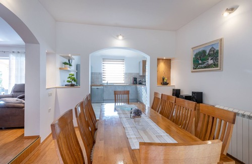 Loborika Villa | Discover the tranquillity of the secluded Villa Flora