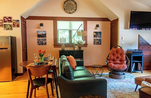 Adelma Beach Apartment | Discovery Ridge Studio-A Peaceful Country Getaway