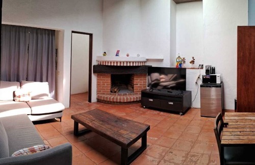 Santa Maria Ahuacatlan Apartment | Disfruta de Chimenea y Jardin