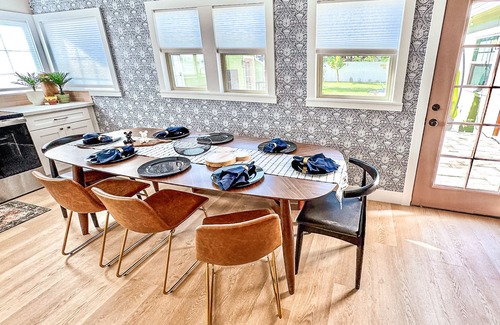 Henninger Park House | Disney Oasis with Pool and Games