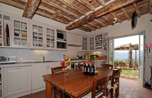 Lucca Historical Center Villa | Distanced space, panoramas & privacy minutes from the walls of Lucca; a/c & pool