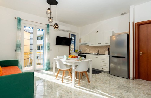 Maiori Apartment | Divina Suites Del Cavaliere