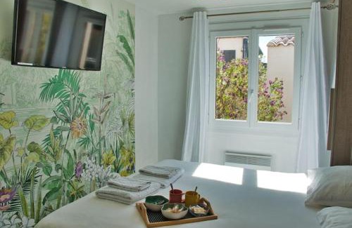Roujan House | Divine ROUJAN Sunny Lodge