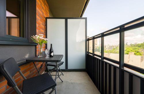 Srodmiescie Apartment | Dmowskiego Apt - Parking, Balcony - by Rentujemy