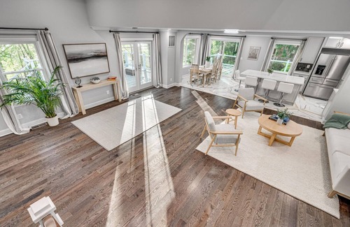 Gaithersburg House | DMV 6BR Luxury Lake House with Firepit, Game Room