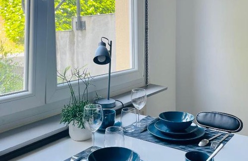 Bourgfelden Apartment | DnN Stylish Studio - WiFi, Parking, Near Basel & Airport - Portable AC, dishwasher, washing machine