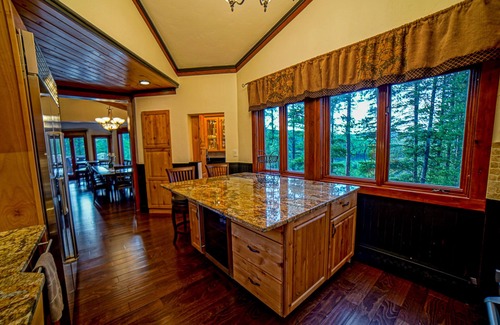 Breckenridge House | Do You Like New? Breckenridge Peak 7 - Hot Tub - Sleeps 10