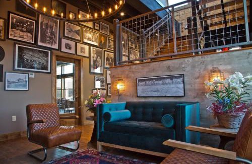 San Saba Hotel | Dofflemyer Hotel