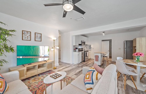 Park East House | Dog & Family Friendly, Walk to Downtown & Payne Park, Close to Beaches