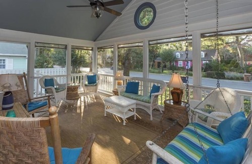 The Pines House | Dog-Friendly Beach House, 2.5 Blocks to Shore – Perfect for Family Getaways!