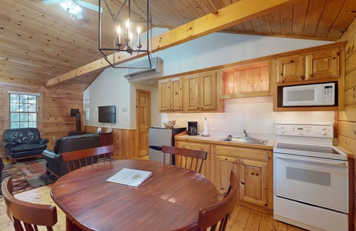 Northport Cabin | Dog-friendly cabin retreat with kitchen, firepit, hiking & outdoor fun