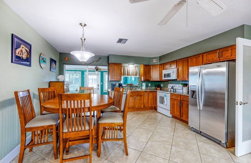 Bokeelia House | Dog-Friendly, Canal-Front Home with Canal Access, Central AC, and WiFi