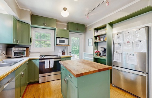 Baraboo House | Dog-friendly downtown home with hot tub & deck