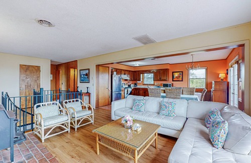 Fenwick Island House | Dog-friendly Fenwick Island home with wood stove & beach access – walk to shops