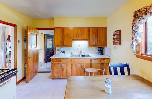 Berlin House | Dog-friendly getaway with porch, yard, & full kitchen - near ATV trails