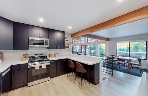 Blue Jay House | Dog-friendly home with beautiful views, large deck, smart TVs & lake access