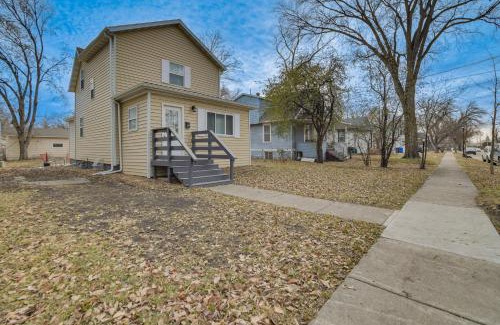 Roosevelt House | Dog-Friendly Home Less Than 1 Mi to Downtown Fargo!