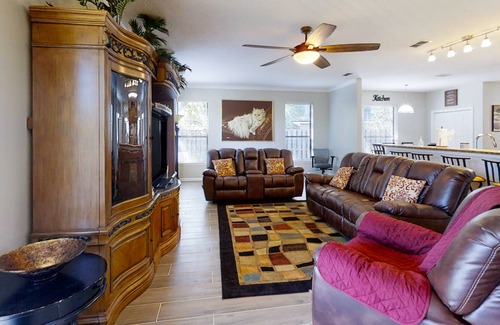 Northside House | Dog-friendly home with patio, grill, board games, & AC - convenient to airport