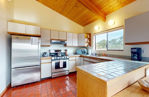 Sea Ranch House | Dog-friendly home with ocean & golf views