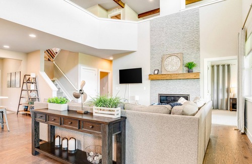 Grand Elk Ranch House | Dog-friendly Home with Fireplace & Deck - Near Skiing, Golf, & National Parks