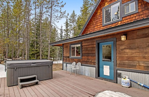 Donnelly House | Dog-Friendly Home with Private Hot Tub, WiFi, Wood Stove, Grill, and Firepit