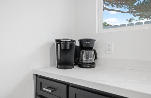 Loma Alta Villa | Dog-Friendly House with Hot Tub, AC, Game Room