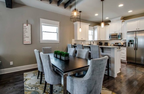 Shelby Hills House | Dog-Friendly One-Story Home in Nashville
