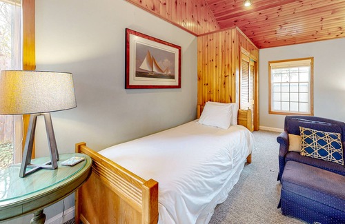 Falmouth Apartment | Dog-friendly studio just one mile from the beach with central AC, deck & firepit