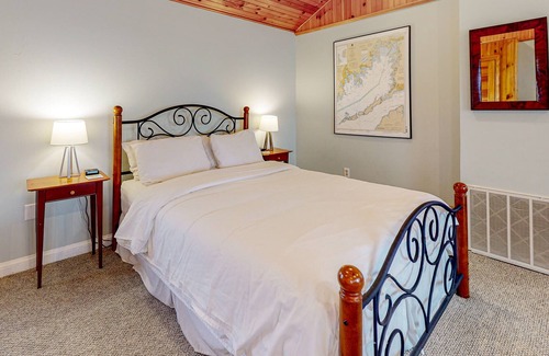 Falmouth Apartment | Dog-friendly studio just one mile from the beach with central AC, deck & firepit