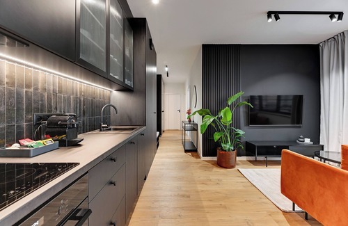 Mlyniska Apartment | Doki Living - Foodhall & Parking by Downtown Apartments