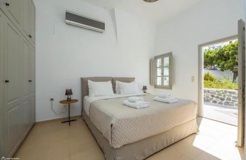 Megalochori Villa | Dolphin Estate 1868