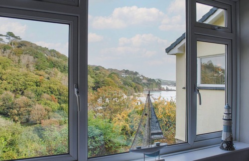 Salcombe Cottage | Dolphins