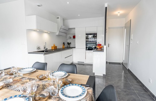 Dolus-d'Oleron House | Dolus D'Oléron, new, quiet, comfortable house with private heated pool.