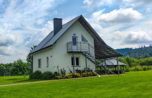 Ustrzyki Dolne Apartment | Dom całoroczny - Noclegi Pod Ostrym Działem