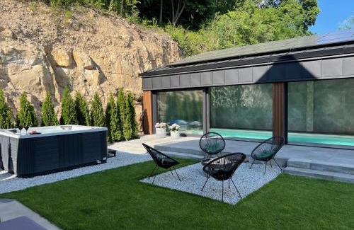 Baltow House | Dom z basenem Bałtów 22